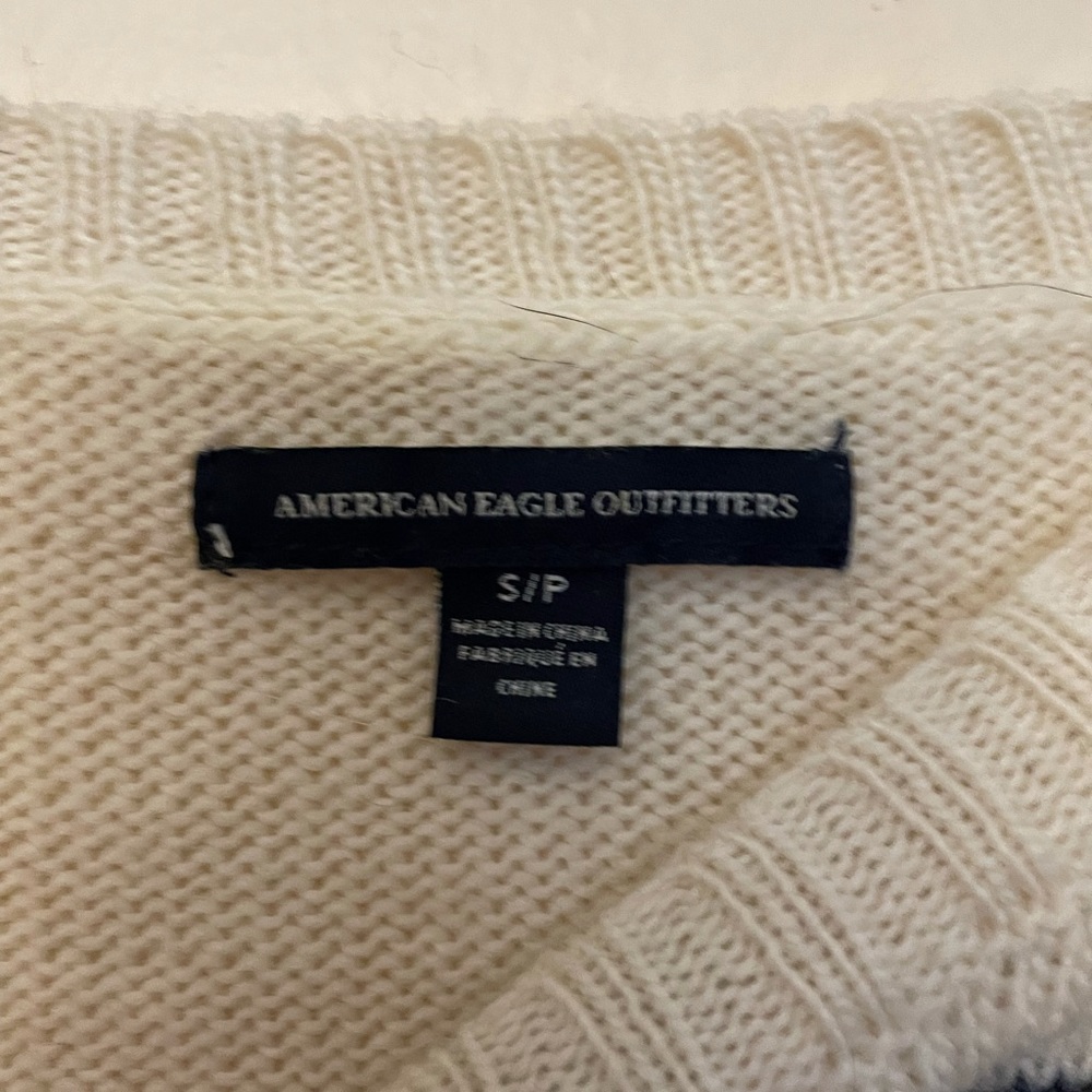 Aztec sweater - Picture 4 of 4